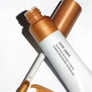 Glossier Solar Paint in Ray